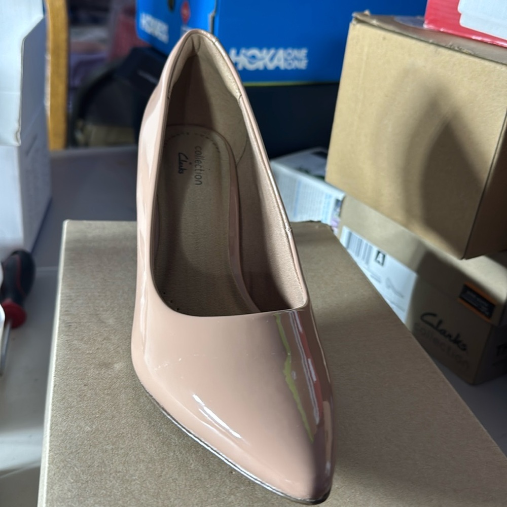 Clark’s pumps